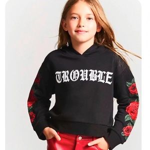 Forever 21 black sweatshirt with embroidery